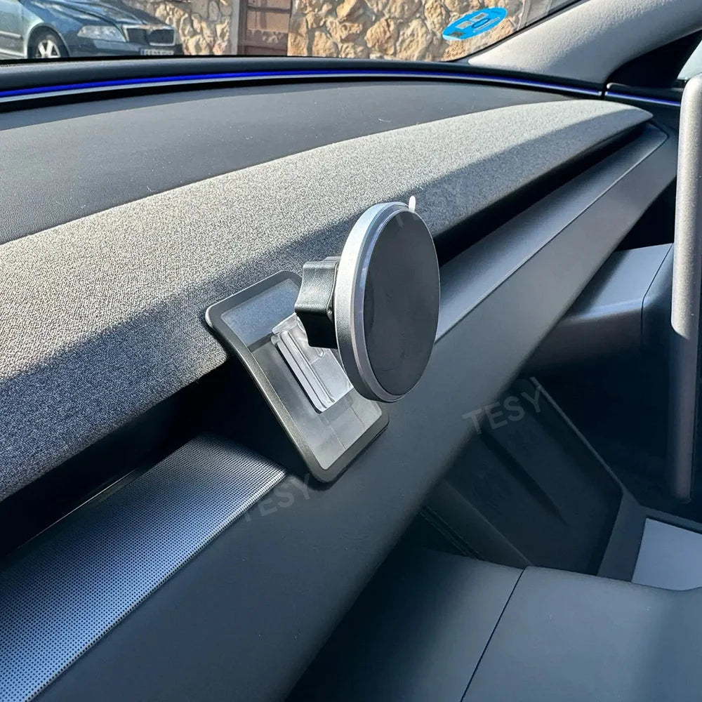 Tesla Model Y Juniper Magnetic Phone Mount - iPhone Holder