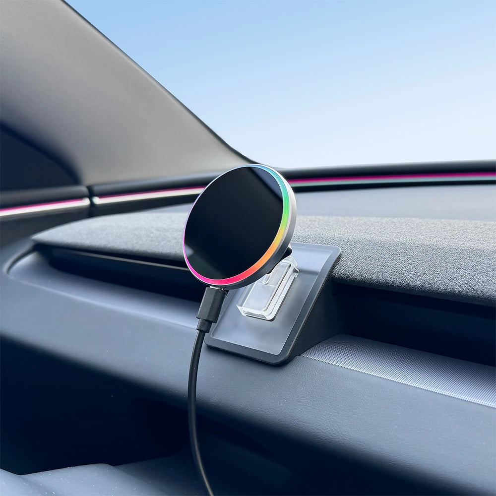 Tesla Model Y Juniper Magnetic Phone Mount - iPhone Holder