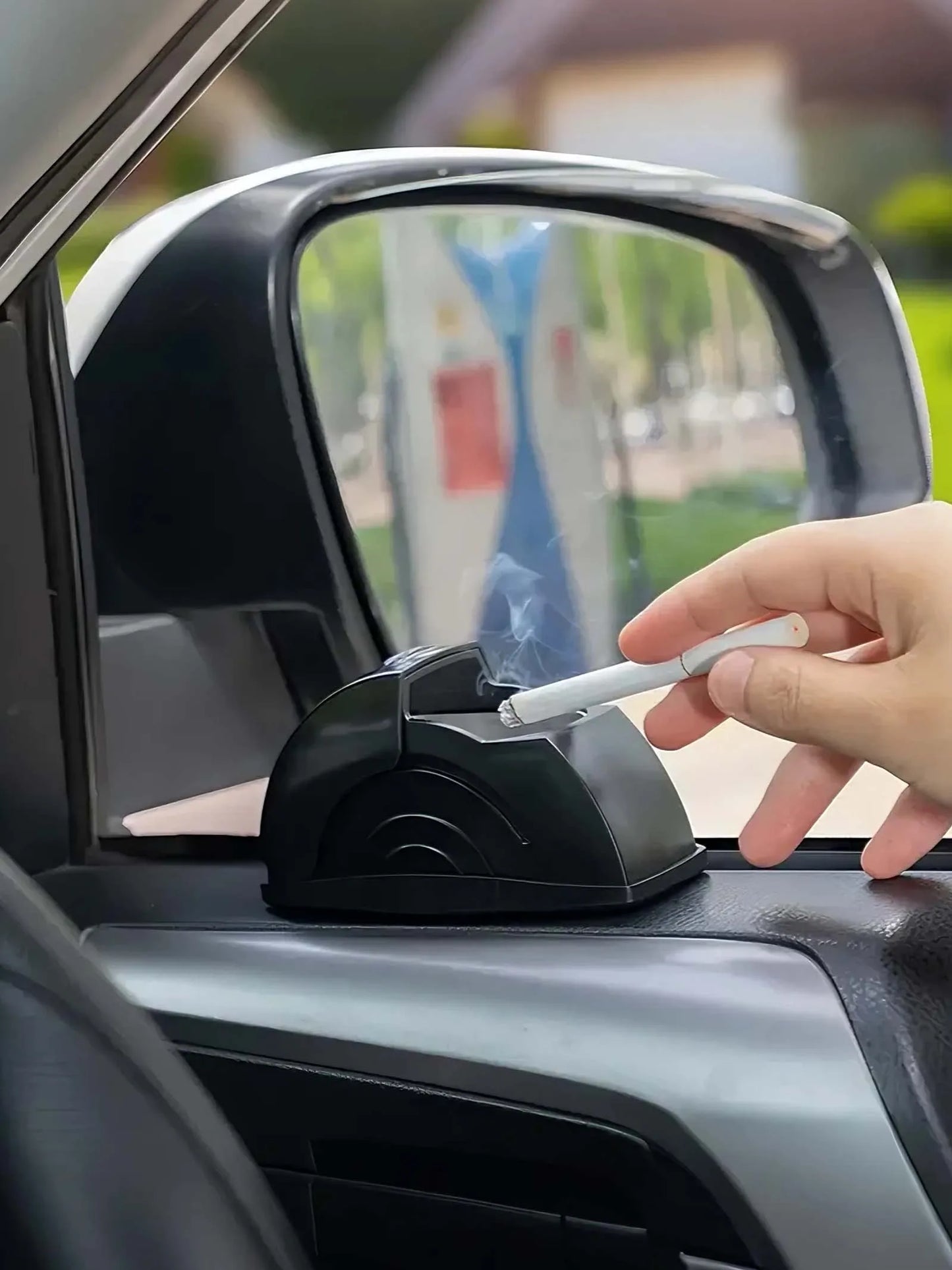 Car Ashtray with Lid - Convenient Ash Storage Container Black