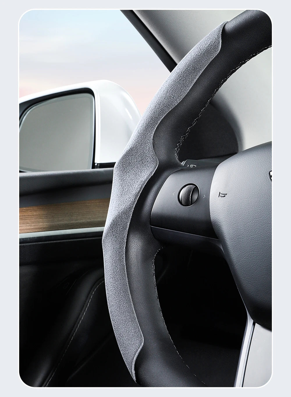 Tesla Model 3/Y Highland Juniper Carbon Fiber Steering Wheel Cover - Premium Leather